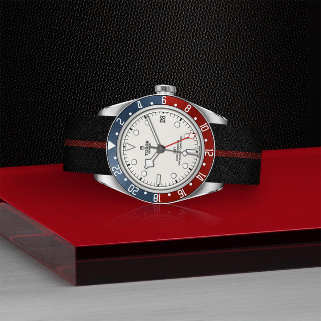 tudor m79830rb 0012 in store laying down